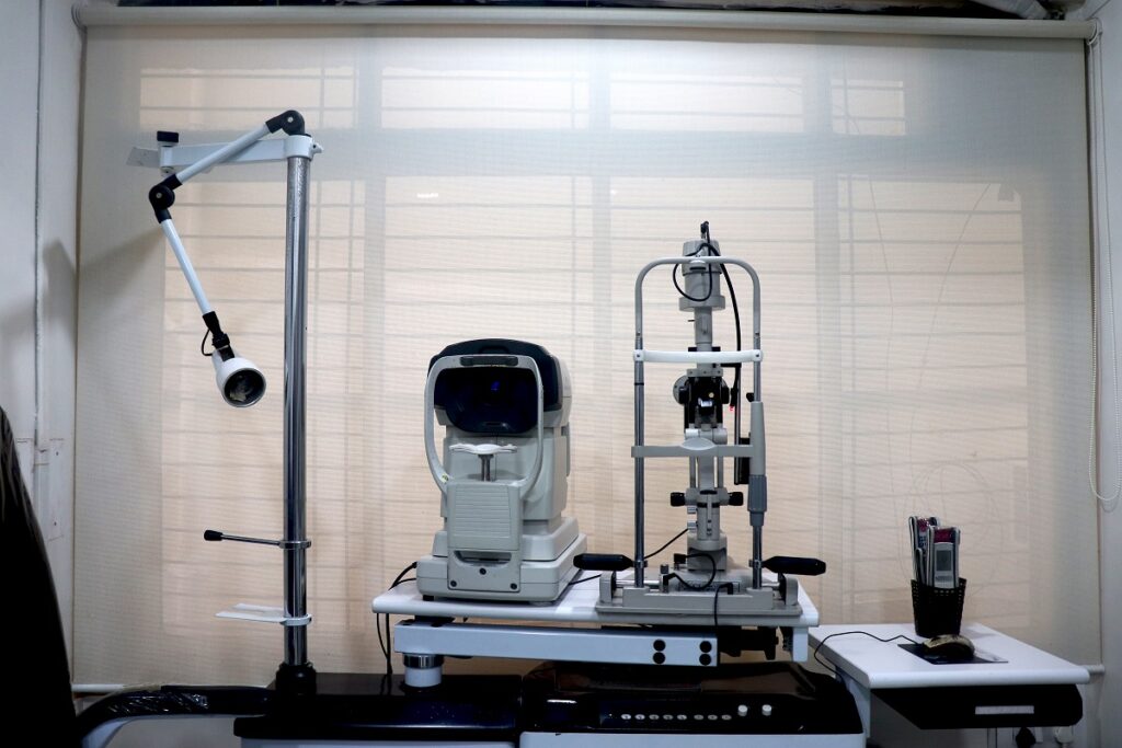 Autorefractometer and Slitlamp biomicroscope - OPD 2